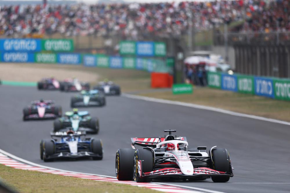 库里刷爆纪录轰38分+9记三分，格兰特8中0躺赢，开拓者双杀勇士